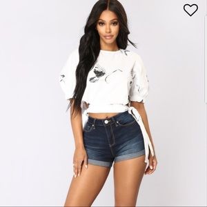 Fashion nova crop top